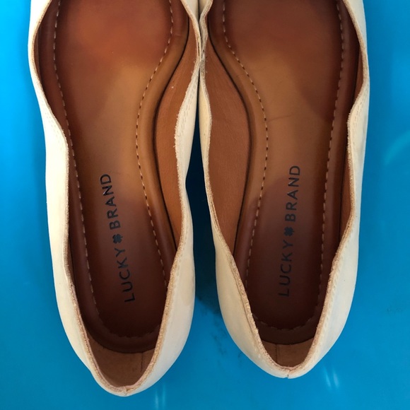 Scalloped Shoe - Picture 5 of 5